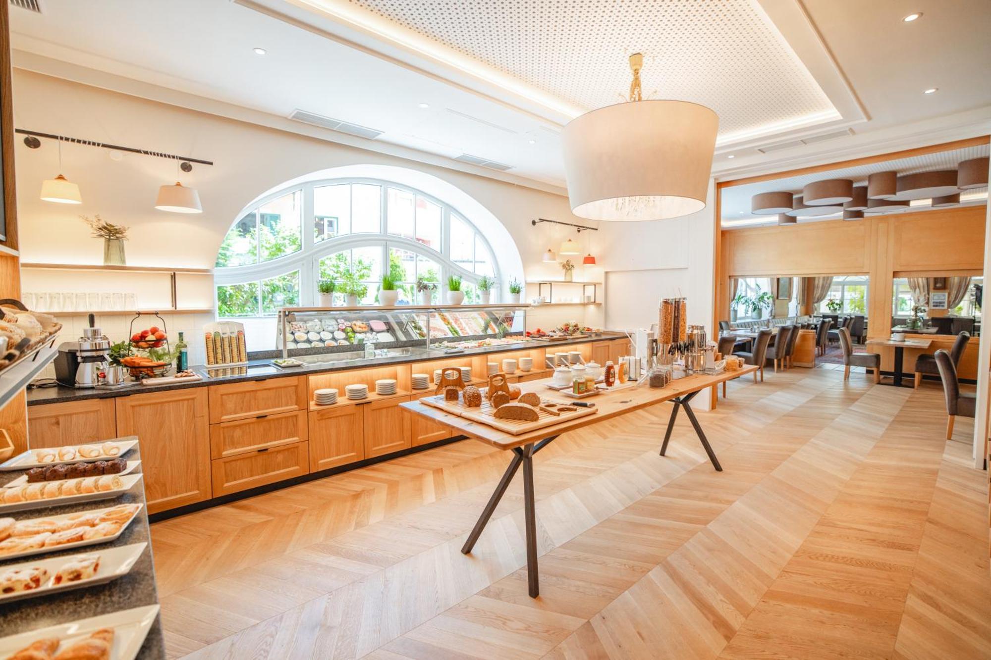 Hotel Krone มอนด์ซี ภายนอก รูปภาพ